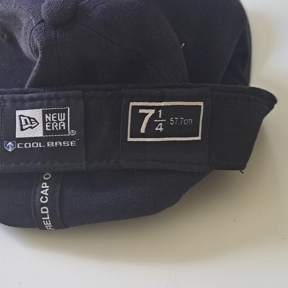 MLB New Era New York Yankkes Classic Baseball Hat size 7 1/4